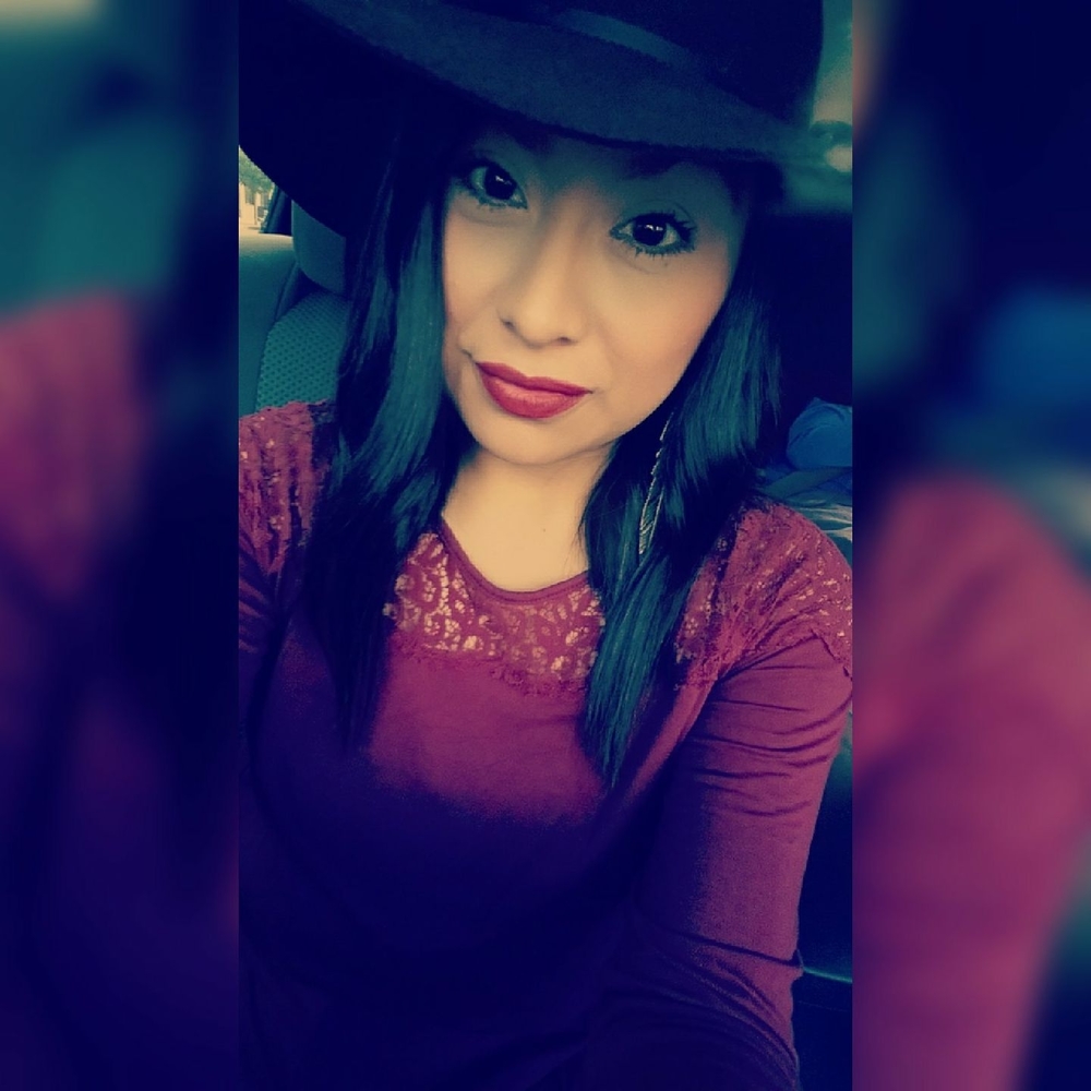 Meet your Posher, Phia